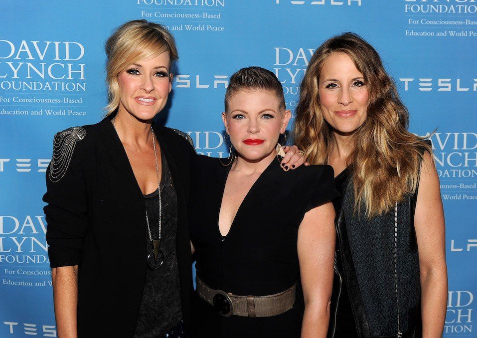 Müzisyenler Martie Maguire, Natalie Maines ve Dixie Chicks