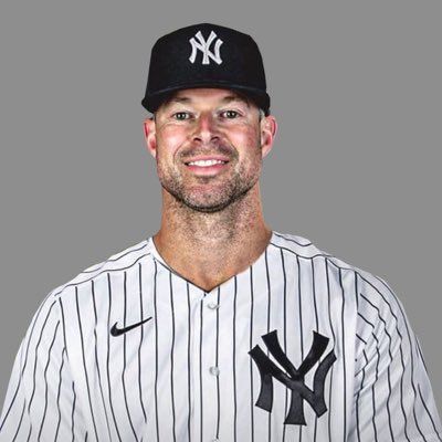 Corey Kluber ina Nua Eabhrac Yankees Jersey.
