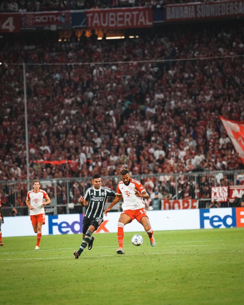 Choupo contra o Manchester United na Liga dos Campeões da UEFA