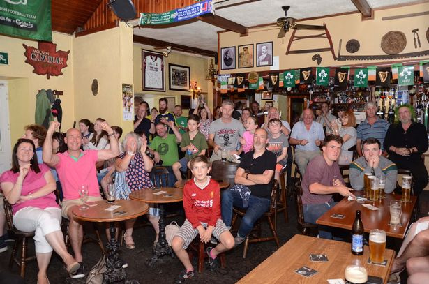   Mollys Bar ใน Letterfrack ที่ซึ่งแฮร์รี่'s Irish Family Often Went To Watch His Games