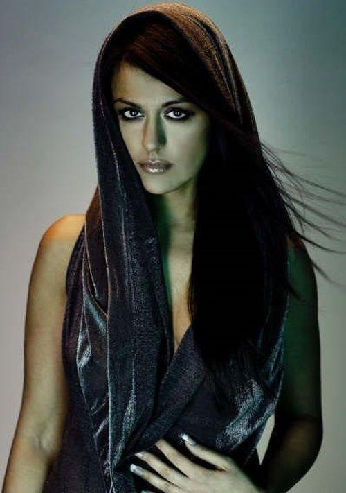 Oguchi's WIfe Salome Khorasanchi