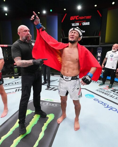   Myktybek Orolbai miał wymarzony debiut, wygrywając swoją pierwszą w historii walkę w UFC przeciwko Uros Medic w listopadzie 2023 roku