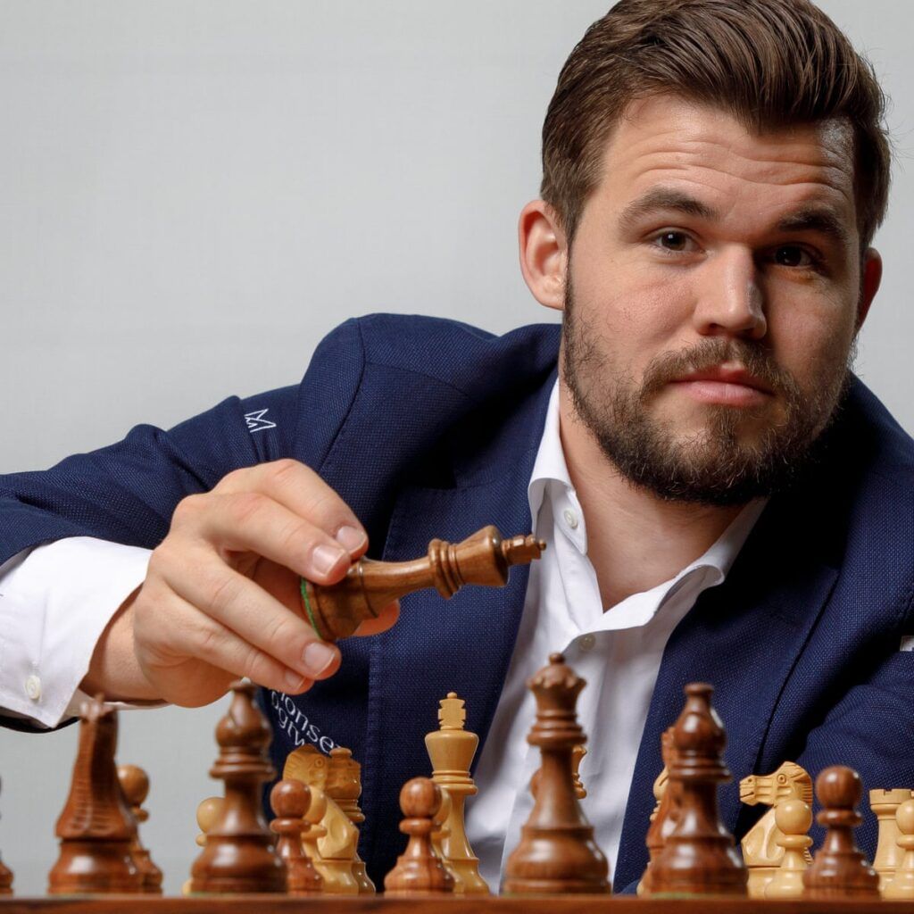 Magnus Carlsen Neto vrednost: dobrodelnost, hiše in zaslužek