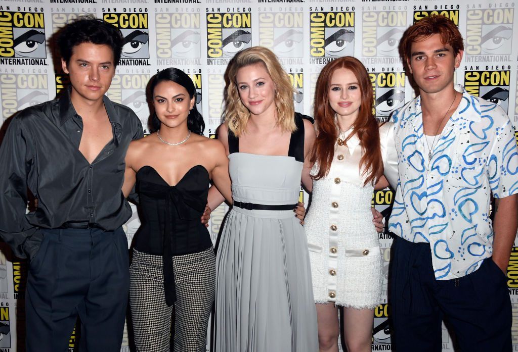 Kada grįžta ‘Riverdale’? 4 sezonas grįžta dėl savo vidurinio sezono pradžios 2020 m