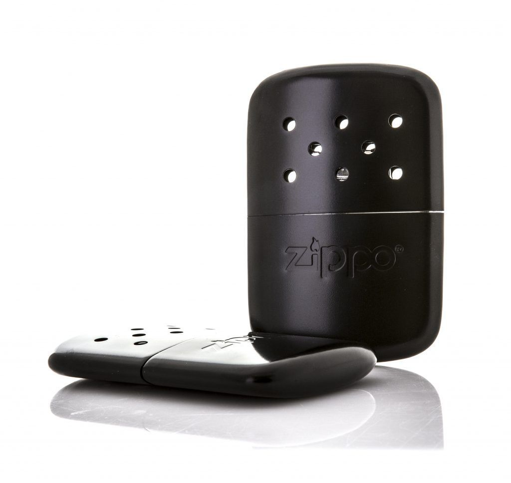 Lámh Zippo níos éadroime