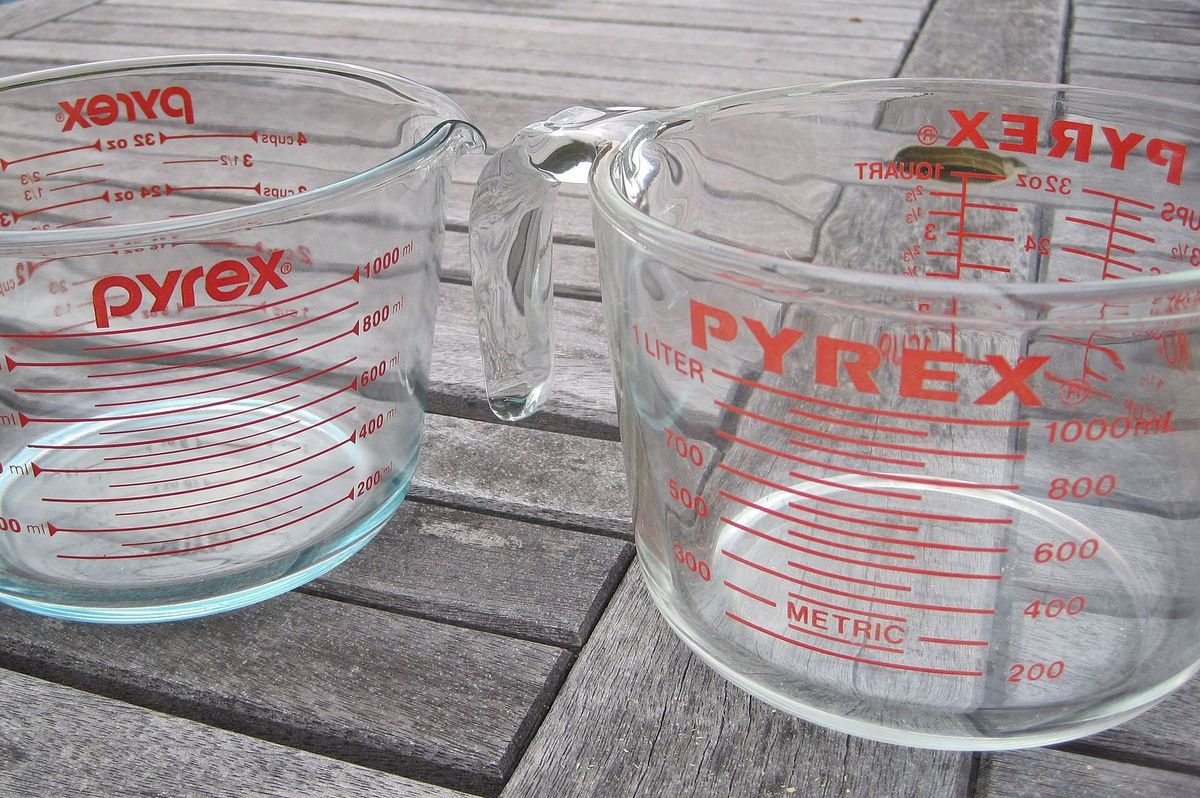 Cupáin tomhais Pyrex