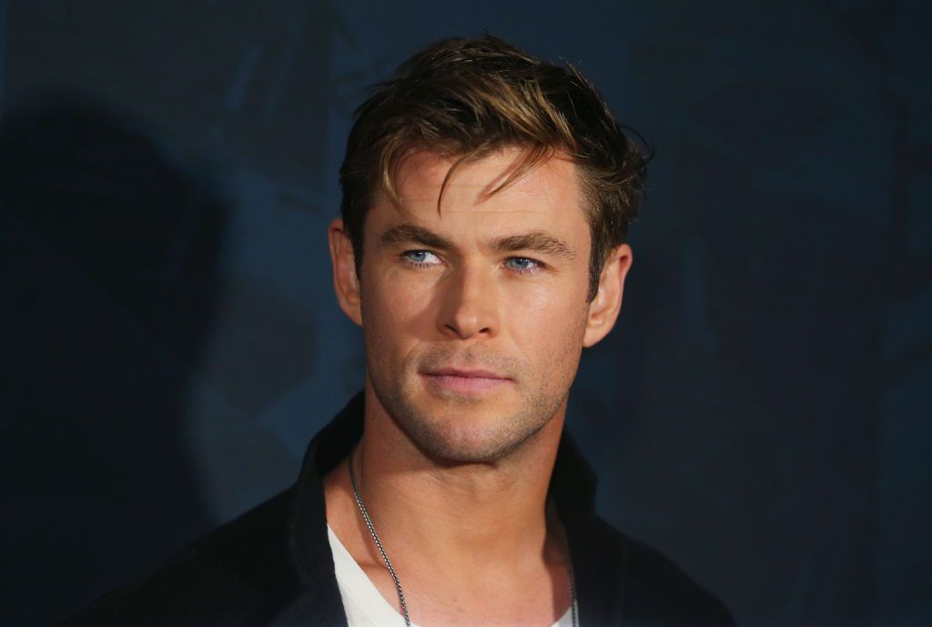 Irmão de Chris Hemsworth QUASE ROUBOU o papel de Thor l ICONS l VIX 