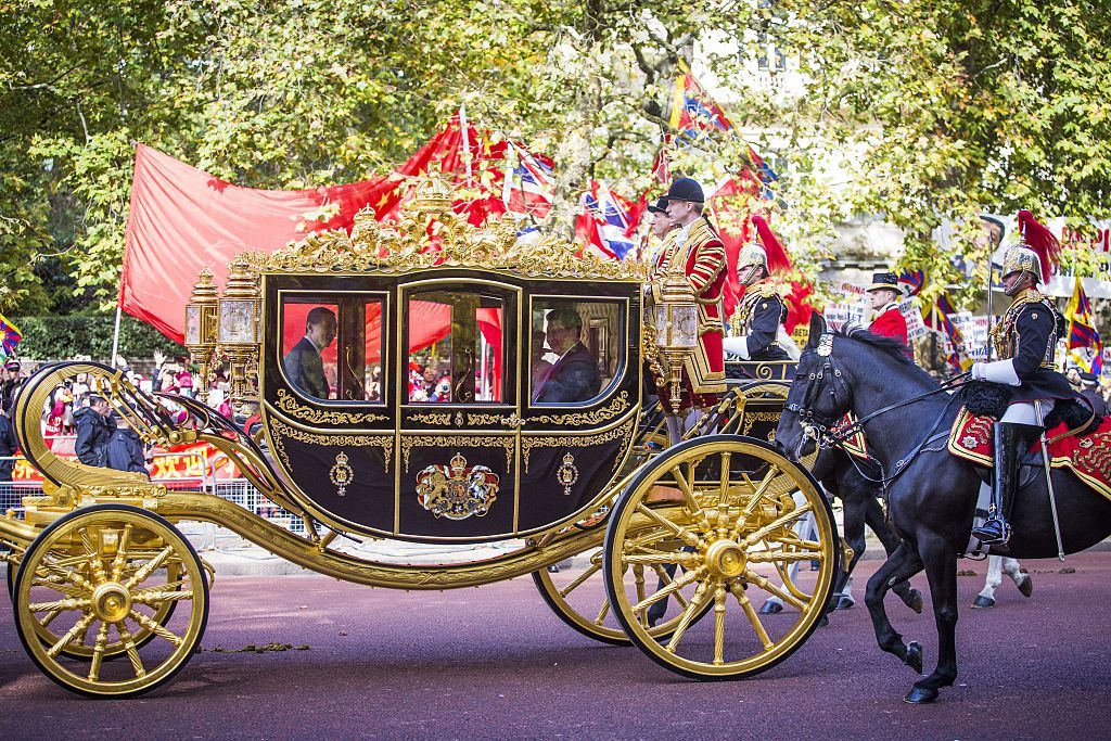 De mest fascinerende ting Dronning Elizabeth IIs aksent avslører om henne, ifølge eksperter